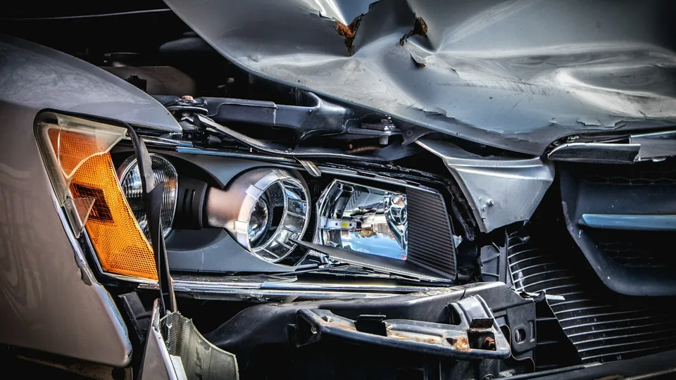Обложка статьи: Что реально значит Salvage title и когда его не стоит бояться